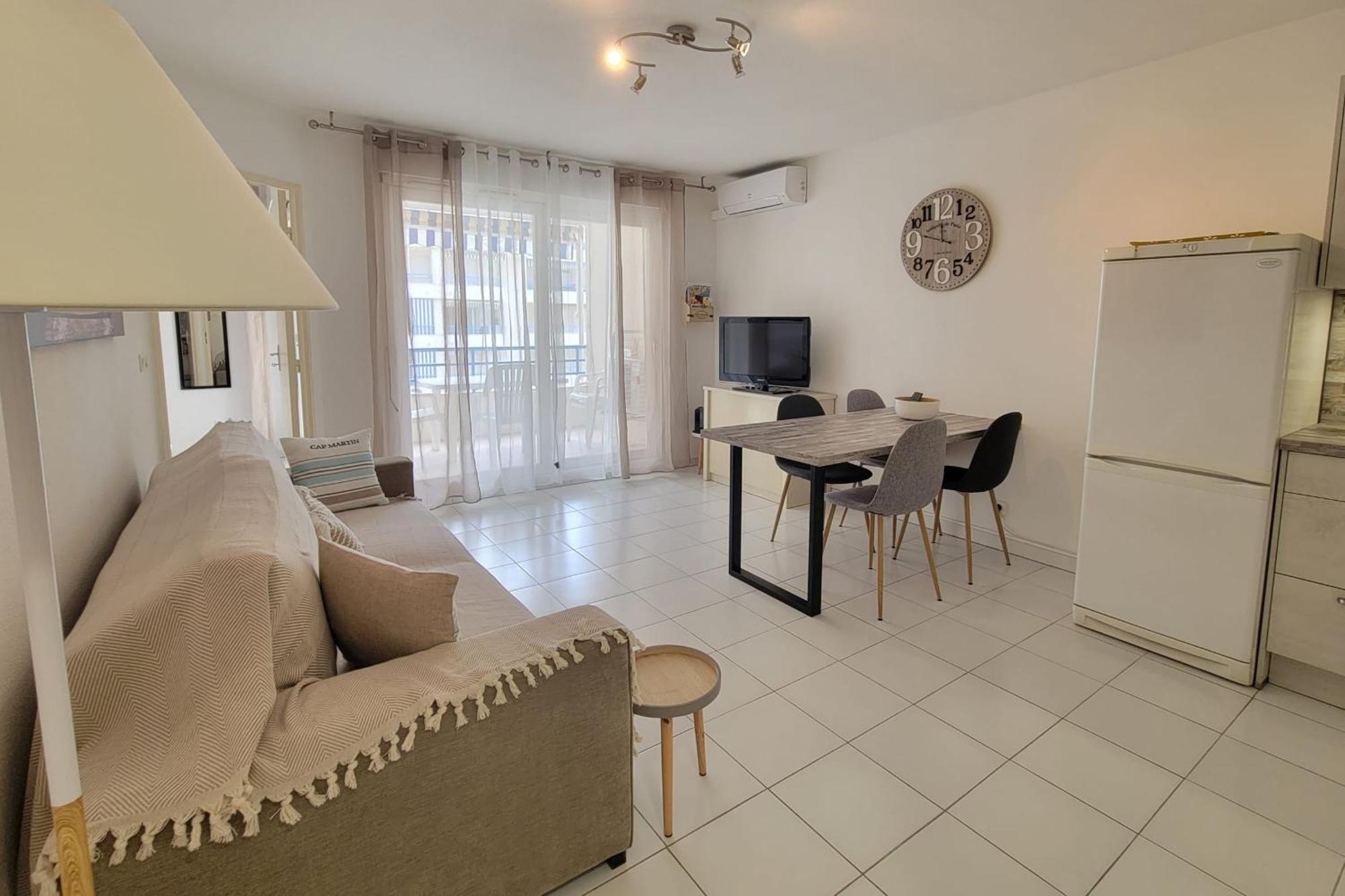 Appartement Charming T2 With Pool And Balcony In Fréjus